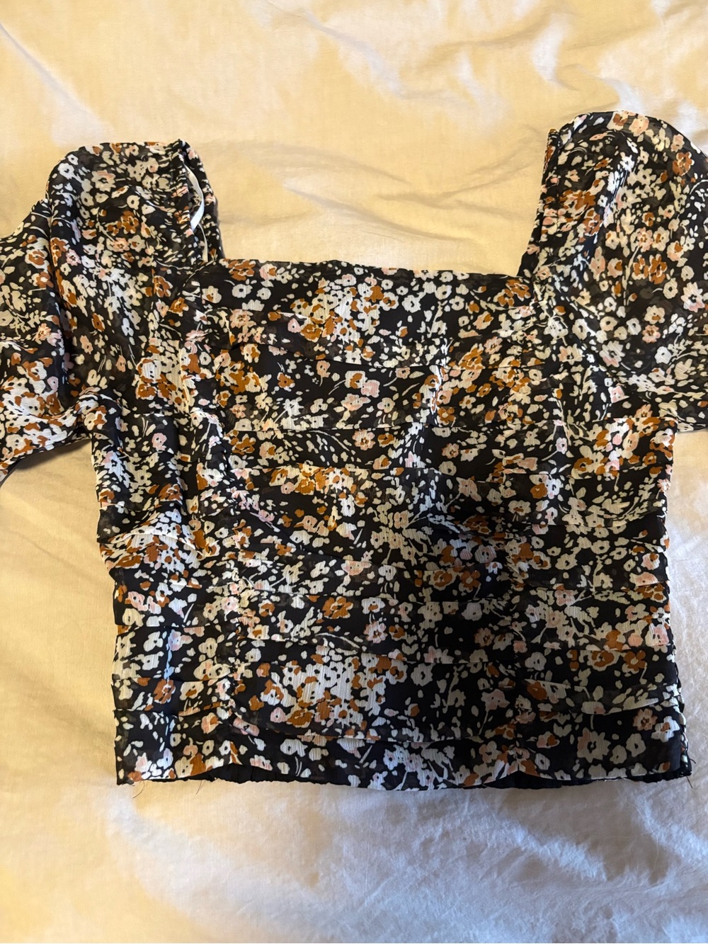 Lulu's Black Floral Square-Neck Puff Sleeve Crop Top - Picture 8 of 16